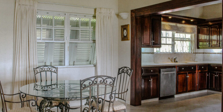 WARRENS TERRACE 89 DINING AREA