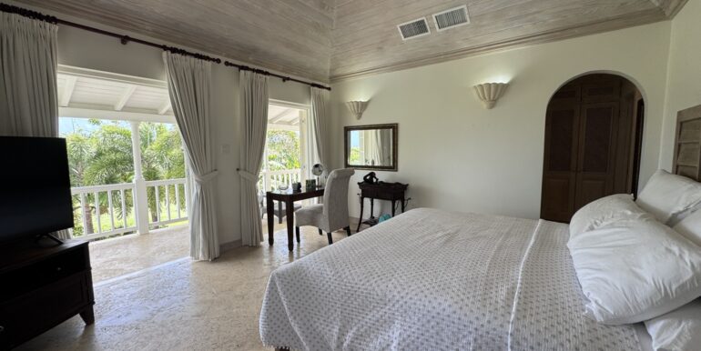 17-primary-bedroom-palm-grove-8