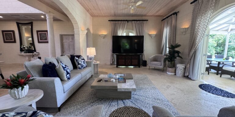 4-living-room-palm-grove-8