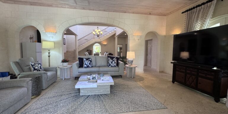 5-living-room-palm-grove-8