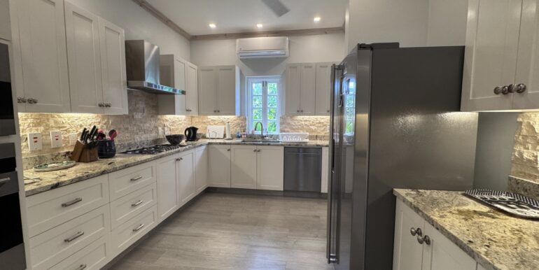 6-kitchen-palm-grove-8