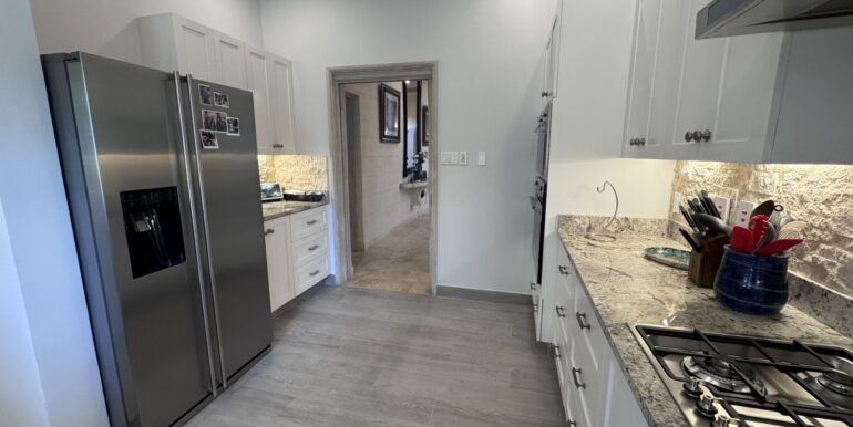 7-kitchen-palm-grove-8