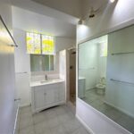 12 Bathroom Meadway Maxwill Hill