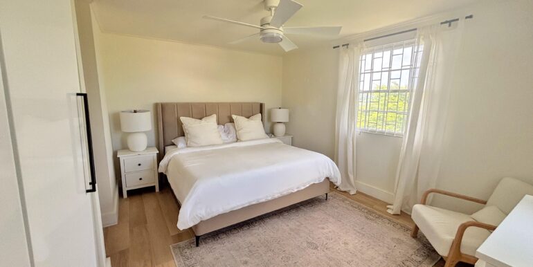 14 - Yorkshire 1 - masterbedroom