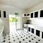 16 Kitchen Meadway Maxwill Hill