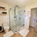 17 - Yorkshire 1 - master bathroom