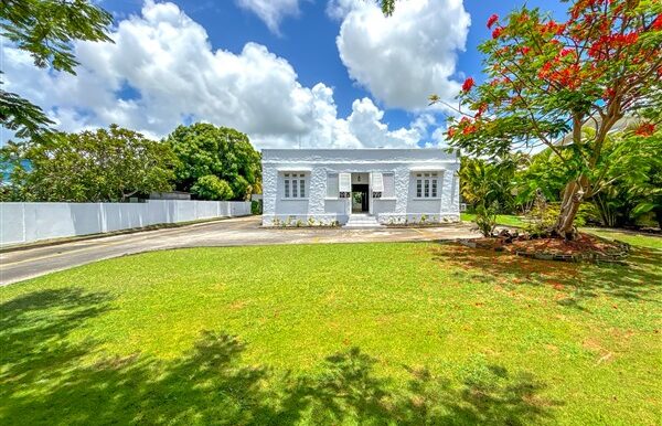 3 Front of building Meadway Maxwill Hill