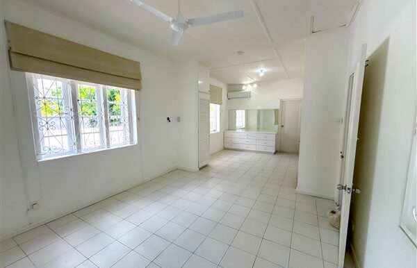 7 Primary Bedroom Meadway Maxwill Hill