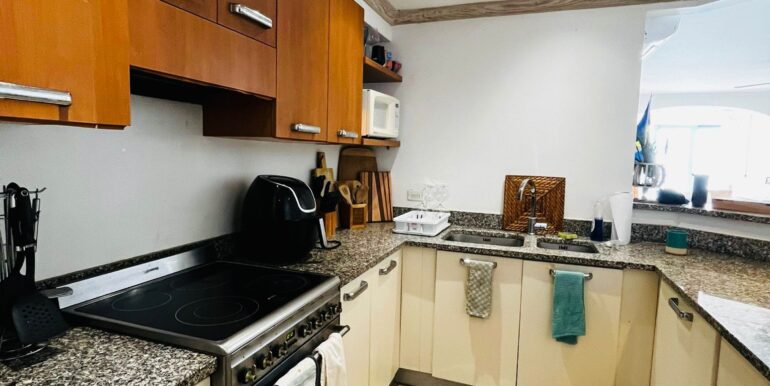 WhatsApp Image 2025-12-15 at 15.11.06