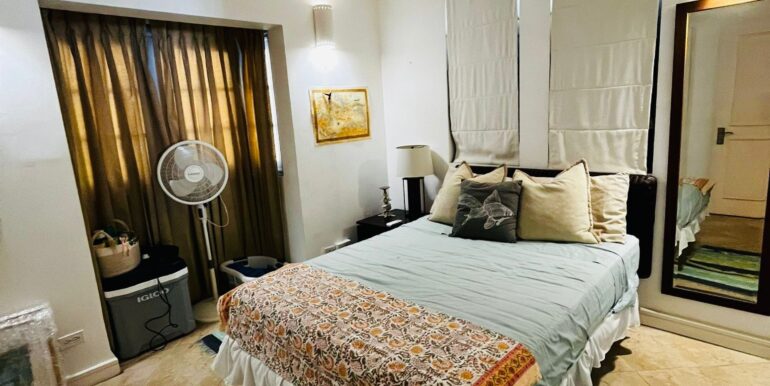 WhatsApp Image 2025-12-15 at 15.11.07