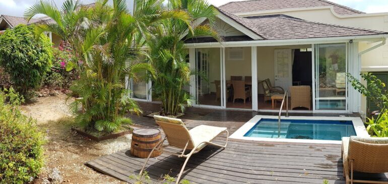 133-Deck-and-plunge-pool-3-1024x365