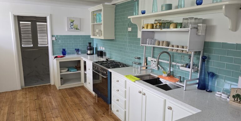 Lime Cottage Kitchen4