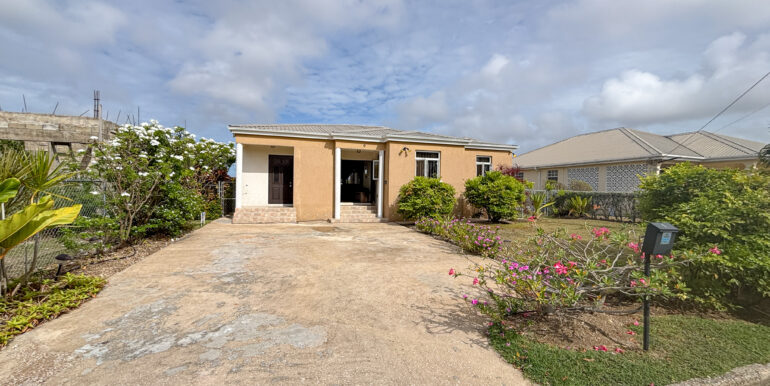 1- 9 Coverley - front of house