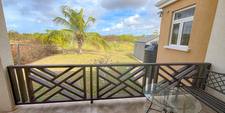 24 - 9 Coverley - back patio