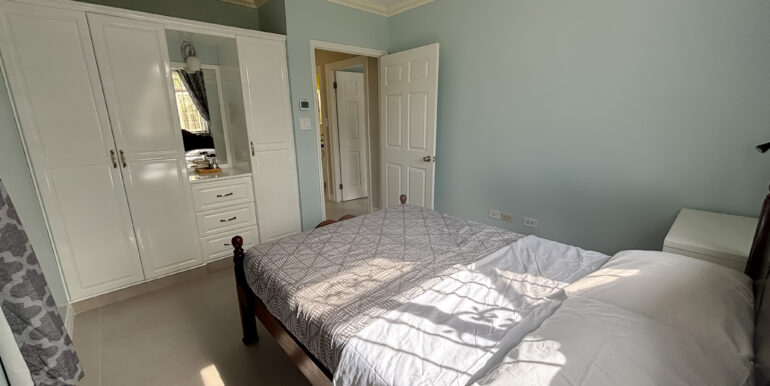 9 -9 Coverley - bedroom 1