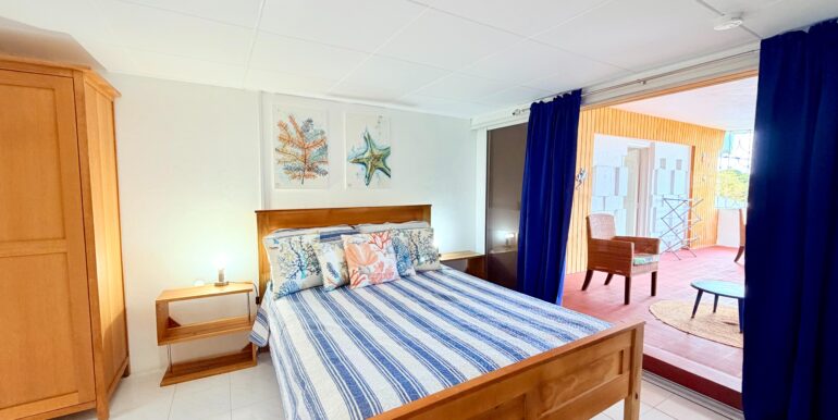 Bed 2.2