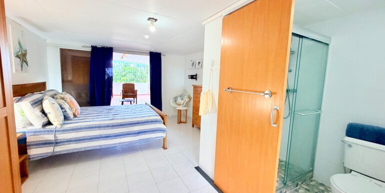 Bed 2.4