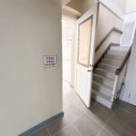 1.1 - Suite 2 - Ground floor entrance
