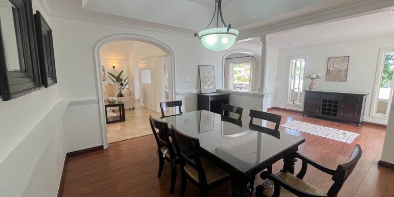 13 Durants Looking Glass Dining
