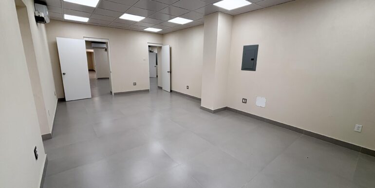 13 - Suite 2 - room 3