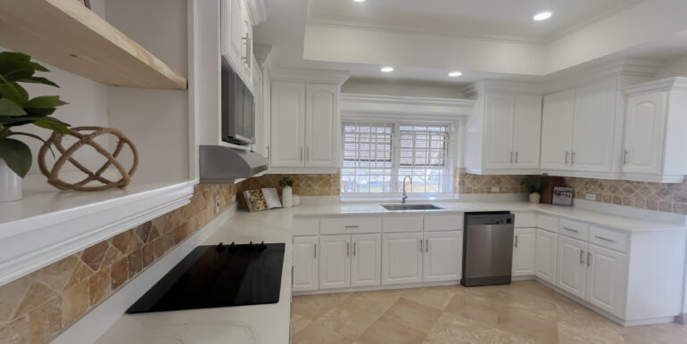 14 Durants Looking Glass Kitchen