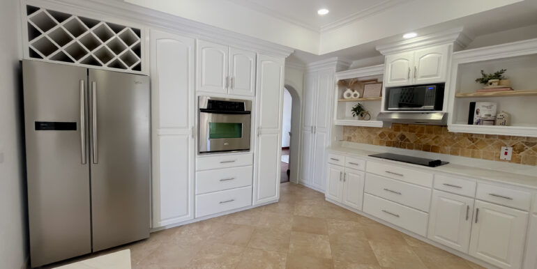 16 Durants Looking Glass Kitchen