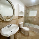 21 Durants Looking Glass Bathroom 2