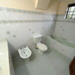 6 Surf View Rd 2 bed primary bathroom