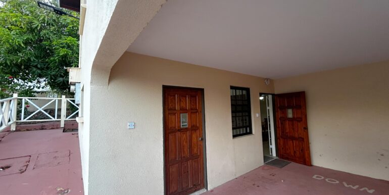 9 Surf View Rd 2 bed parking