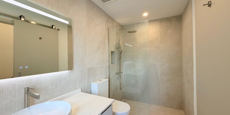 21 Bath 2