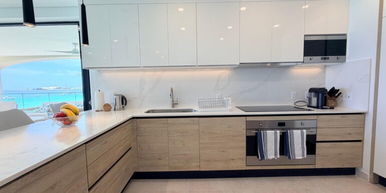 7 Kitchen 1