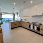 8 Kitchen 2