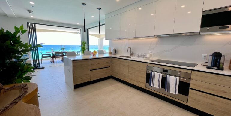8 Kitchen 2